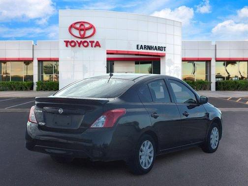 2019 Nissan Versa 1.6 S+