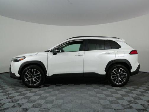 Wind Chill Pearl 2026 Toyota Corolla Cross XLE