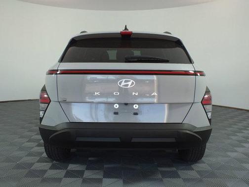 Cyber Gray Metallic 2025 Hyundai KONA SEL