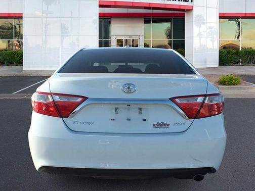 2016 Toyota Camry XLE