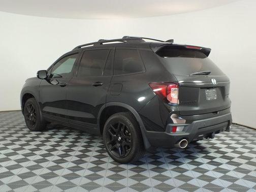 Crystal Black Pearl 2024 Honda Passport Black Edition
