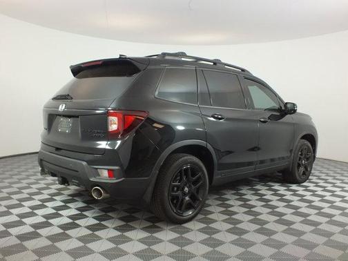 Crystal Black Pearl 2024 Honda Passport Black Edition