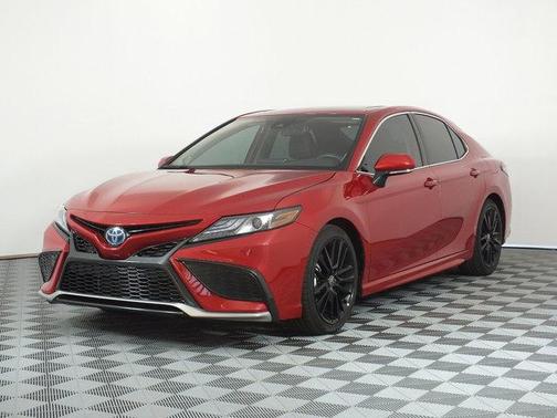 2024 Toyota Camry Hybrid XSE