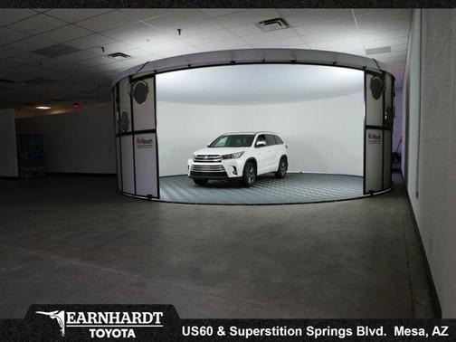 Blizzard Pearl 2018 Toyota Highlander Hybrid Limited