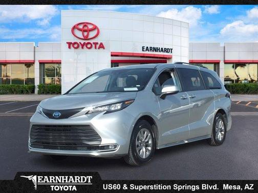 2024 Toyota Sienna XLE