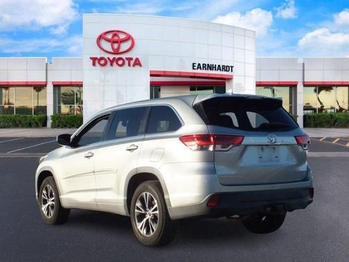 2017 Toyota Highlander LE Plus