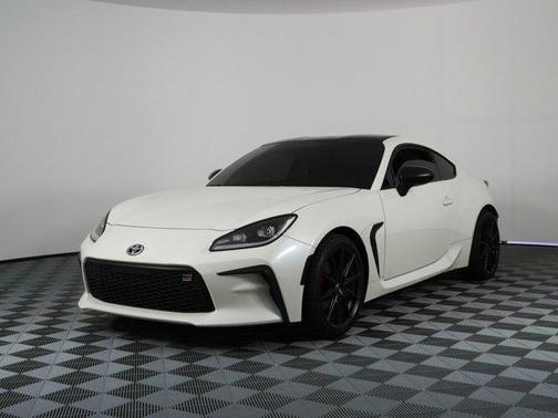 Halo 2023 Toyota GR86 Premium