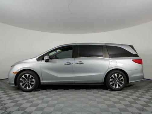 Lunar Silver Metallic 2024 Honda Odyssey EX-L
