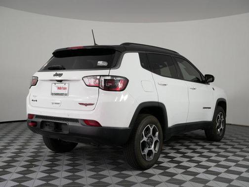 Bright White Clearcoat 2022 Jeep Compass Trailhawk