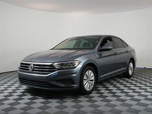 Platinum Gray Metallic 2019 Volkswagen Jetta 1.4T S