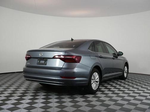 Platinum Gray Metallic 2019 Volkswagen Jetta 1.4T S