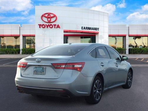 2018 Toyota Avalon XLE