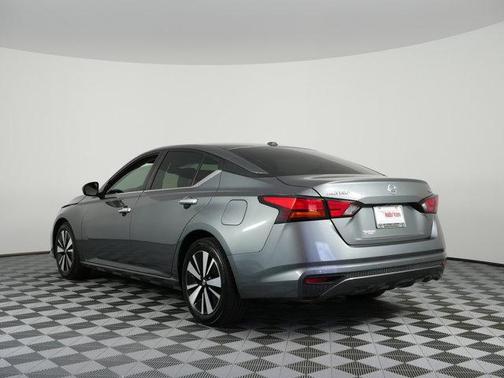 Gun Metallic 2022 Nissan Altima 2.5 SV