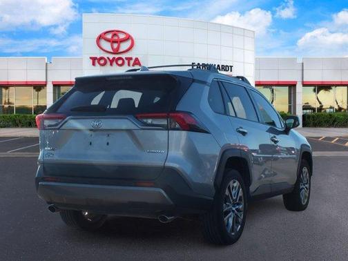 2020 Toyota RAV4 Limited