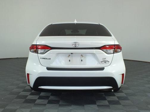 White 2022 Toyota Corolla LE