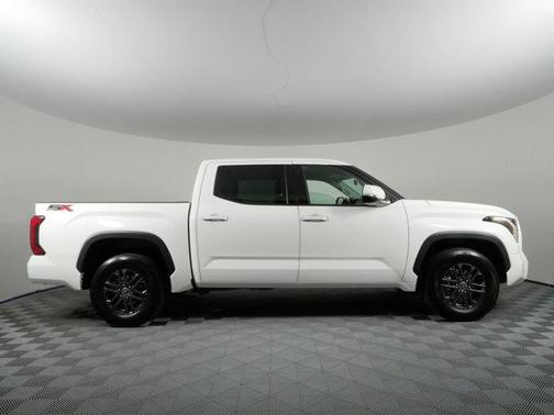 Ice 2023 Toyota Tundra SR5