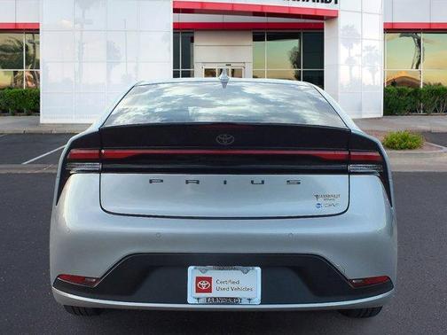 2025 Toyota Prius LE