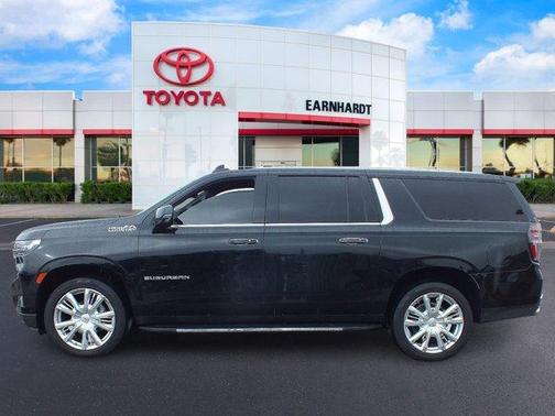 2023 Chevrolet Suburban High Country