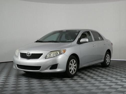 Classic Silver Metallic 2009 Toyota Corolla LE