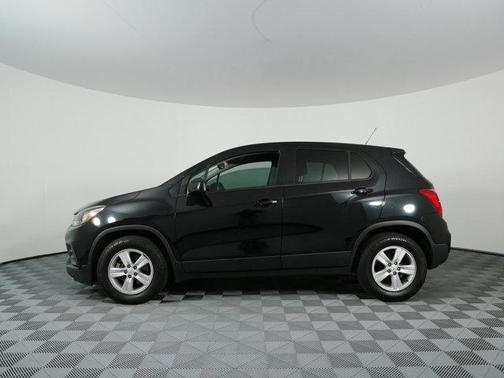 Mosaic Black Metallic 2021 Chevrolet Trax LS