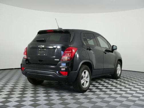 Mosaic Black Metallic 2021 Chevrolet Trax LS