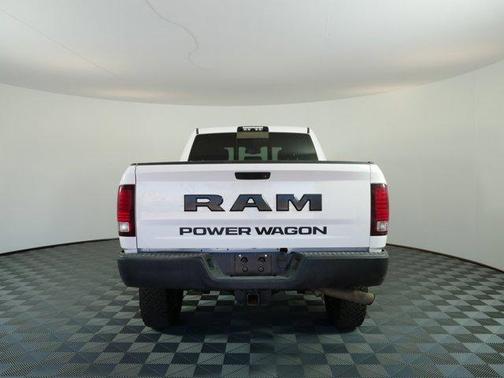 Bright White Clearcoat 2018 RAM 2500 Power Wagon