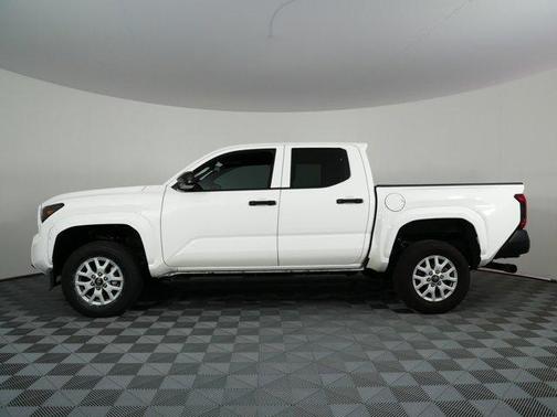 Ice 2024 Toyota Tacoma SR