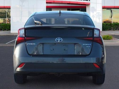 2020 Toyota Prius XLE