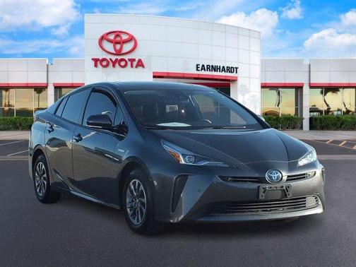 2020 Toyota Prius XLE