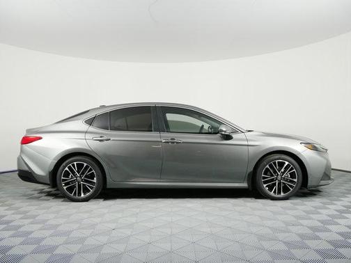 Metal 2026 Toyota Camry XLE