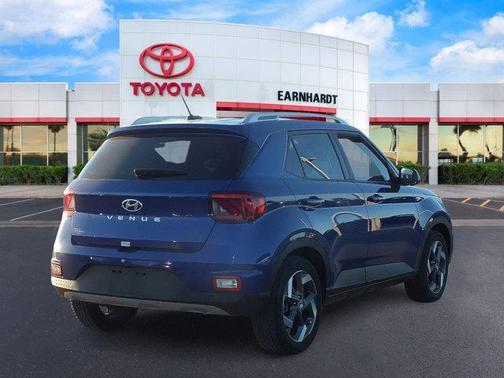 2024 Hyundai VENUE SEL