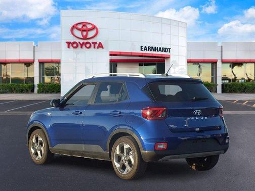 2024 Hyundai VENUE SEL