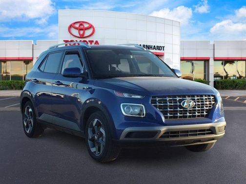 2024 Hyundai VENUE SEL