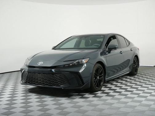 UNDERGROUND 2025 Toyota Camry SE
