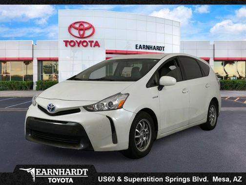 Blizzard Pearl 2017 Toyota Prius v Four