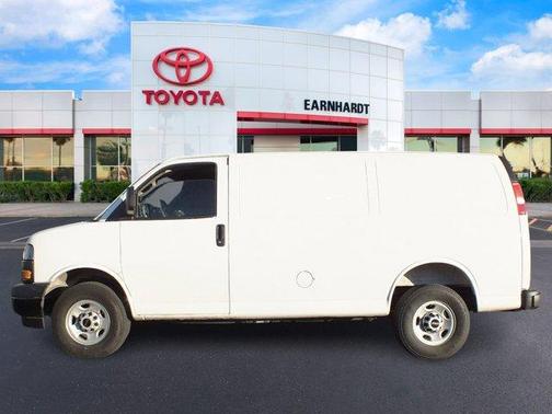 2025 GMC Savana 2500 Work Van