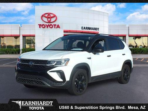 2024 Volkswagen Taos 1.5T SE Black