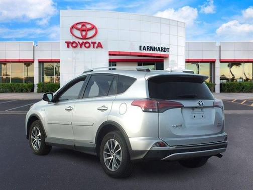 2016 Toyota RAV4 Hybrid XLE