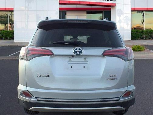 2016 Toyota RAV4 Hybrid XLE