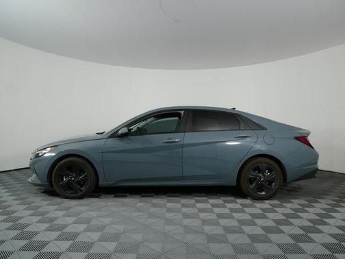 Electric Shadow 2022 Hyundai ELANTRA SEL