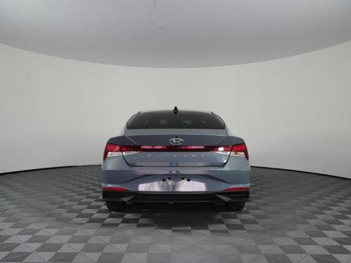 Electric Shadow 2022 Hyundai ELANTRA SEL