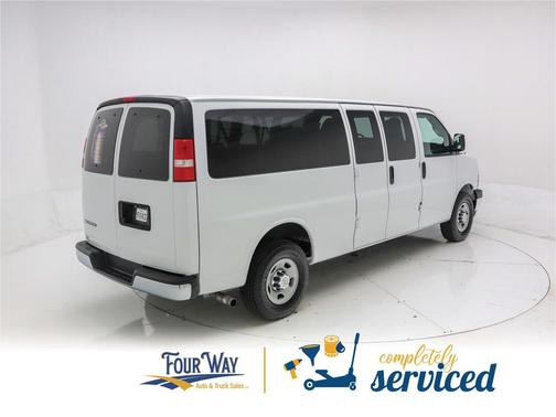2017 Chevrolet Express 3500 LT