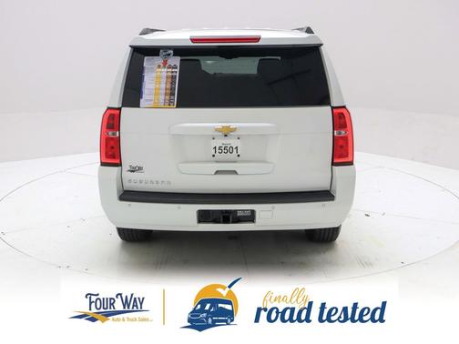 WHITE 2017 Chevrolet Suburban LT