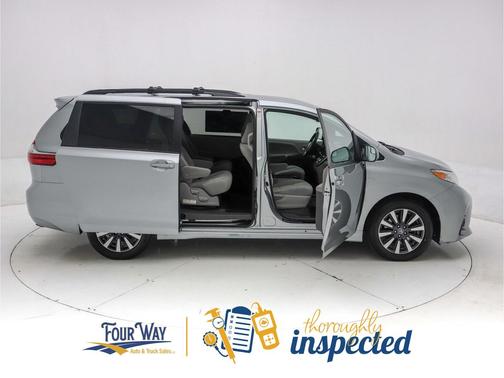 2020 Toyota Sienna LE