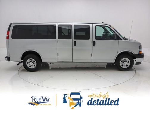 2018 Chevrolet Express 3500 LT
