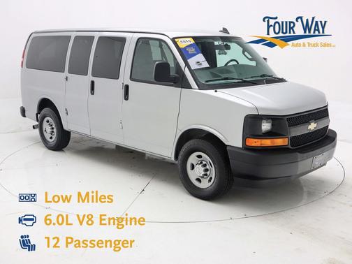 2017 Chevrolet Express 2500 LS