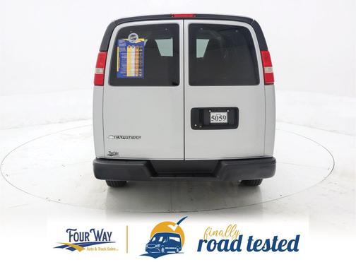 2017 Chevrolet Express 2500 LS