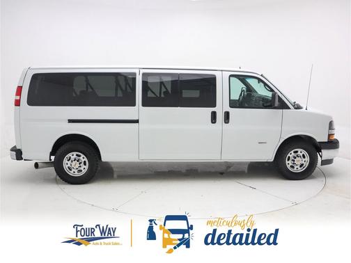 2014 Chevrolet Express 3500 2LT