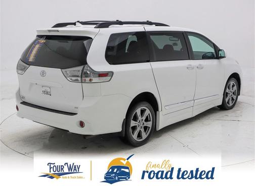 2018 Toyota Sienna SE Premium