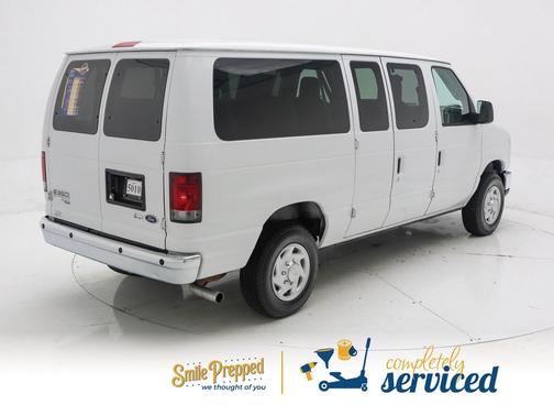 2011 Ford E350 Super Duty XLT